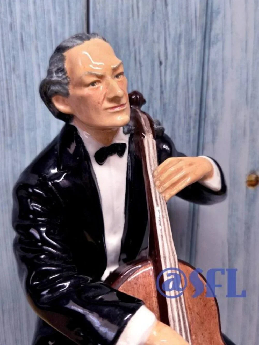 🎶Rare Royal Doulton Cellist Figurine In Excellent Condition🎶 Made In England